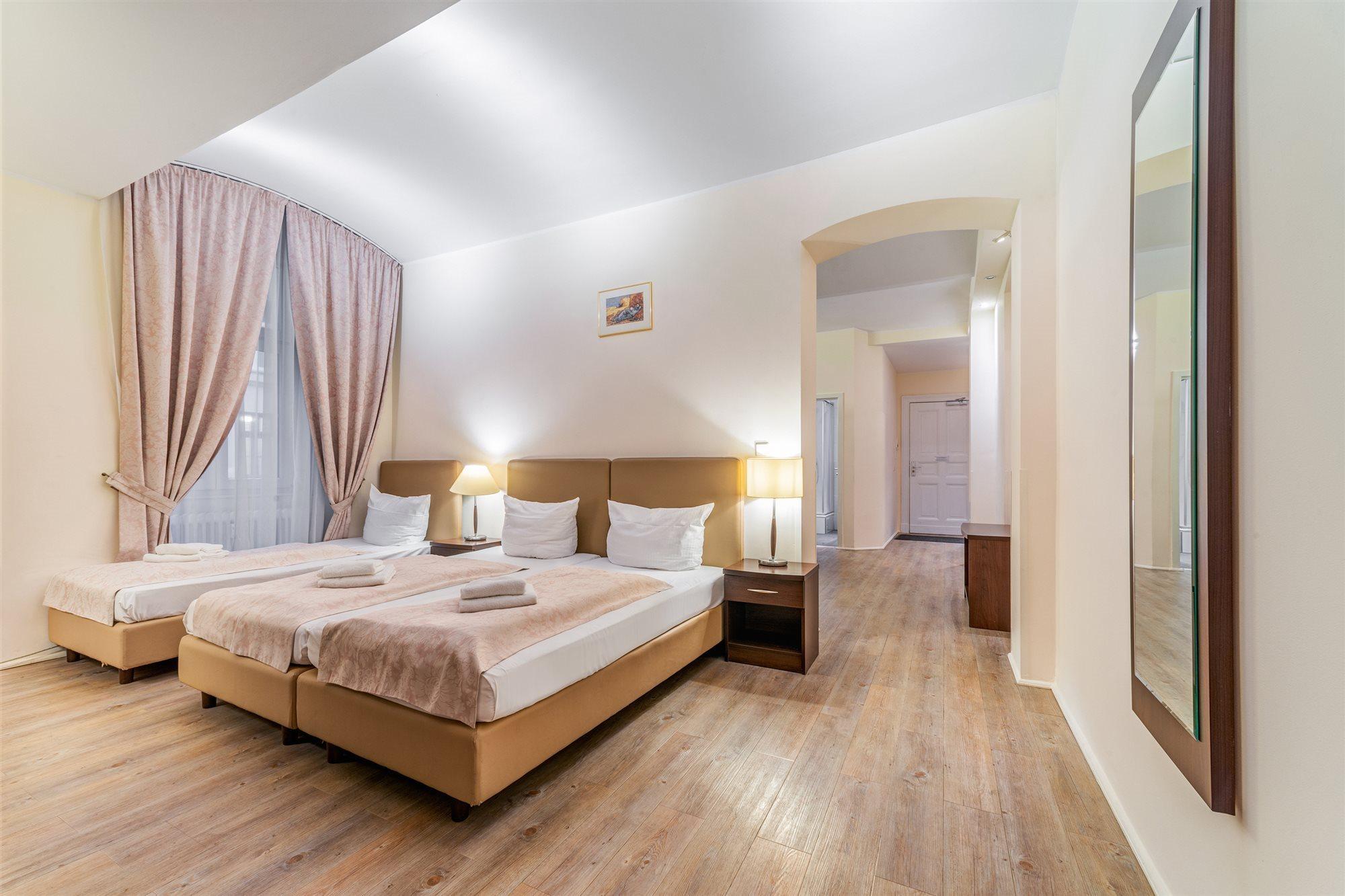 Upper Room Hotel Kurfuerstendamm Берлін Екстер'єр фото