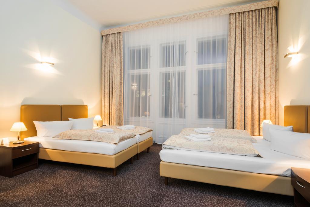 Upper Room Hotel Kurfuerstendamm Берлін Екстер'єр фото