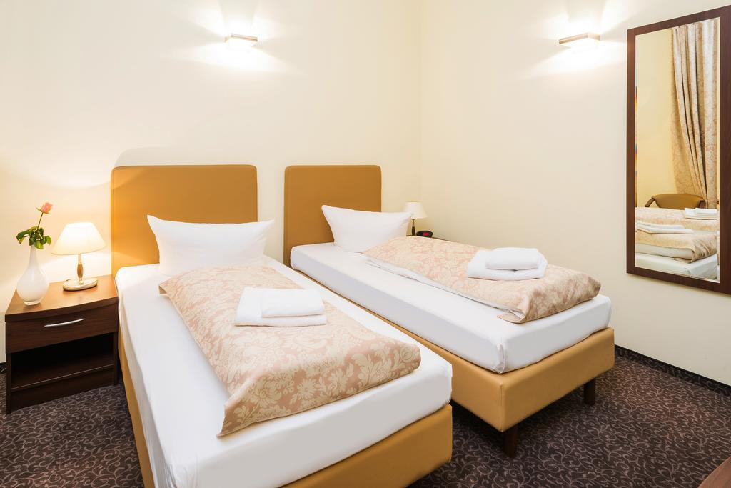 Upper Room Hotel Kurfuerstendamm Берлін Екстер'єр фото